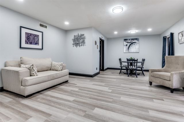 2034 Lewis Trail, Grand Prairie, TX 75052