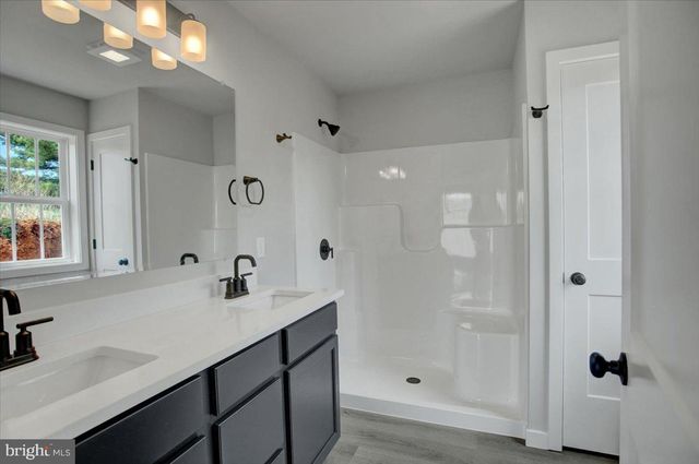 BENNING AVE, Waynesboro, PA 17268