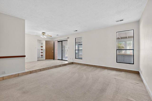 510 Stallion Road SE, Rio Rancho, NM 87124