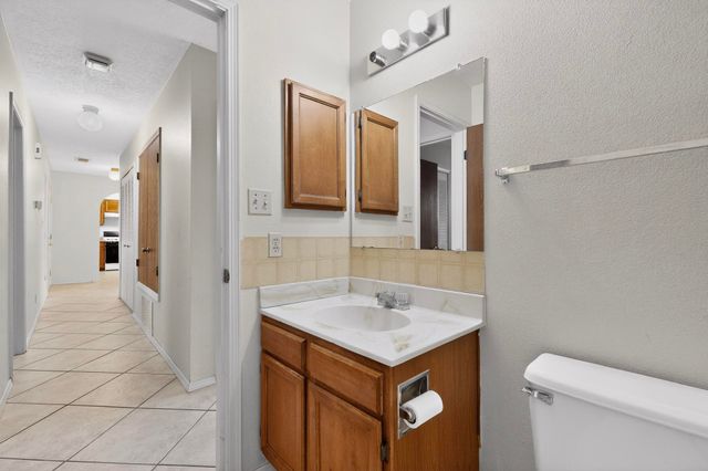 510 Stallion Road SE, Rio Rancho, NM 87124