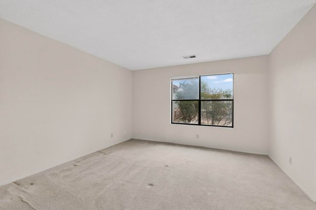 510 Stallion Road SE, Rio Rancho, NM 87124