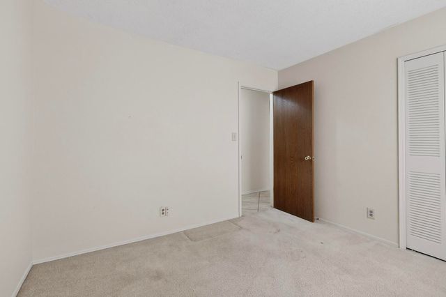 510 Stallion Road SE, Rio Rancho, NM 87124