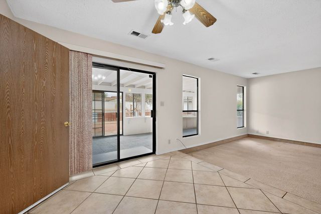 510 Stallion Road SE, Rio Rancho, NM 87124