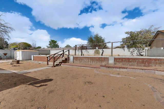 510 Stallion Road SE, Rio Rancho, NM 87124