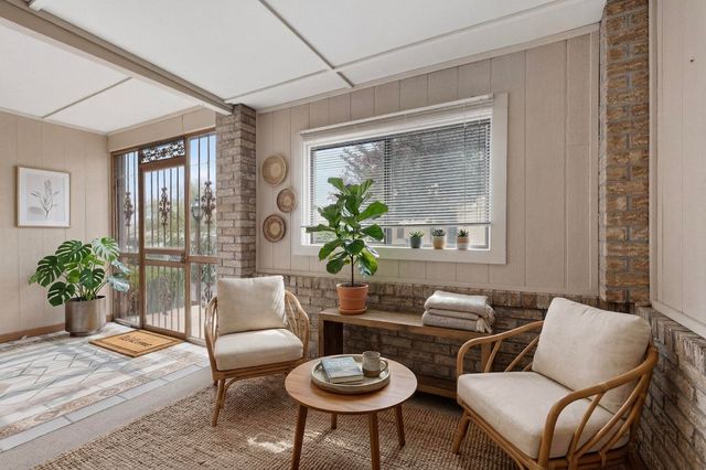 510 Stallion Road SE, Rio Rancho, NM 87124