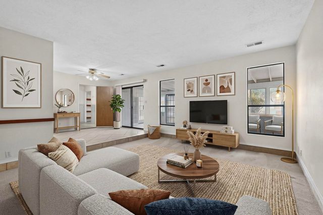 510 Stallion Road SE, Rio Rancho, NM 87124