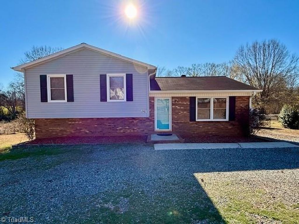2461 Old Linwood Road, Lexington, NC 27292