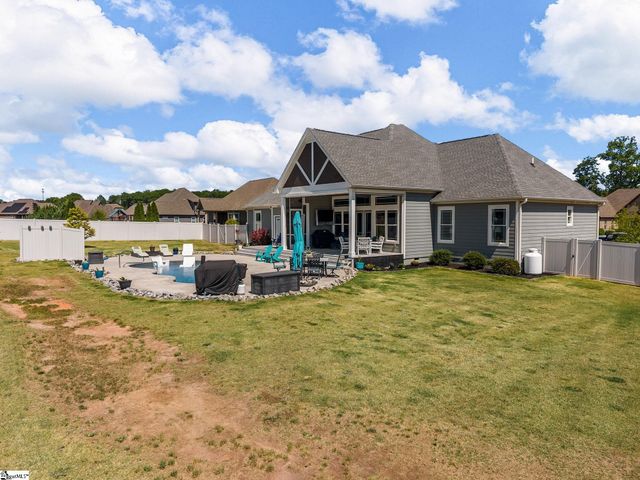 130 Monreve Drive, Boiling Springs, SC 29316