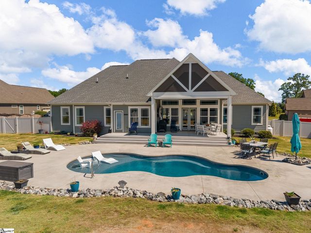 130 Monreve Drive, Boiling Springs, SC 29316