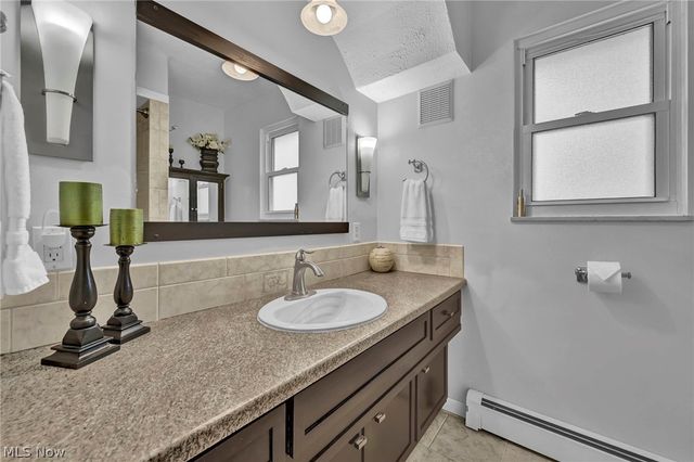 3109 Fair Oaks Drive, Norton, OH 44203