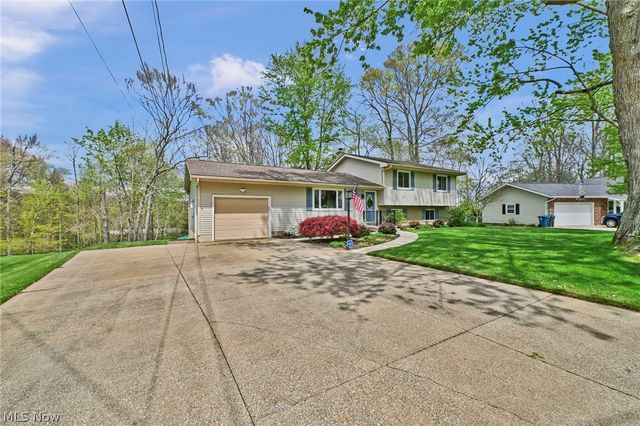 3109 Fair Oaks Drive, Norton, OH 44203