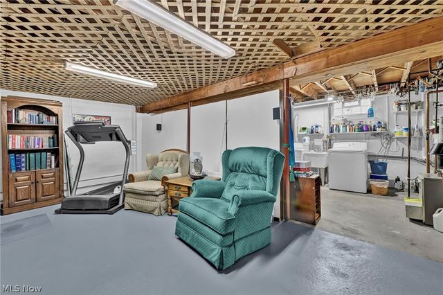 3109 Fair Oaks Drive, Norton, OH 44203