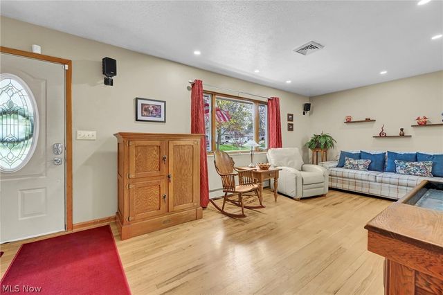 3109 Fair Oaks Drive, Norton, OH 44203