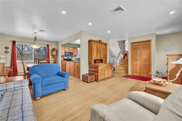 3109 Fair Oaks Drive, Norton, OH 44203
