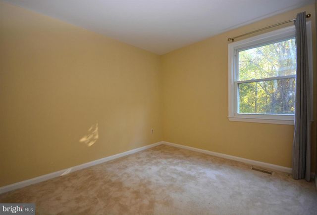 3151 ELLENWOOD DR, Fairfax, VA 22031