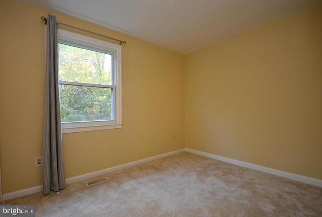 3151 ELLENWOOD DR, Fairfax, VA 22031