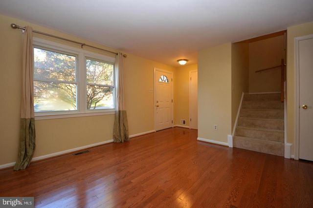 3151 ELLENWOOD DR, Fairfax, VA 22031