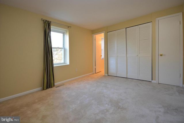 3151 ELLENWOOD DR, Fairfax, VA 22031