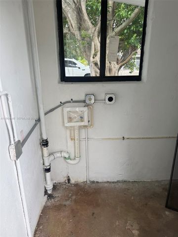 2169 NW 80th St 2169, Miami, FL 33147