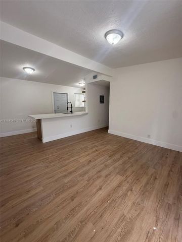 2169 NW 80th St 2169, Miami, FL 33147