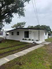 2169 NW 80th St 2169, Miami, FL 33147