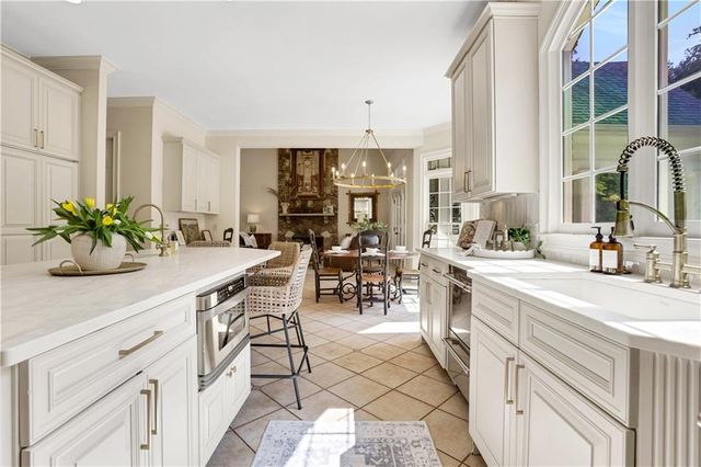 6450 Westchester Place, Cumming, GA 30040