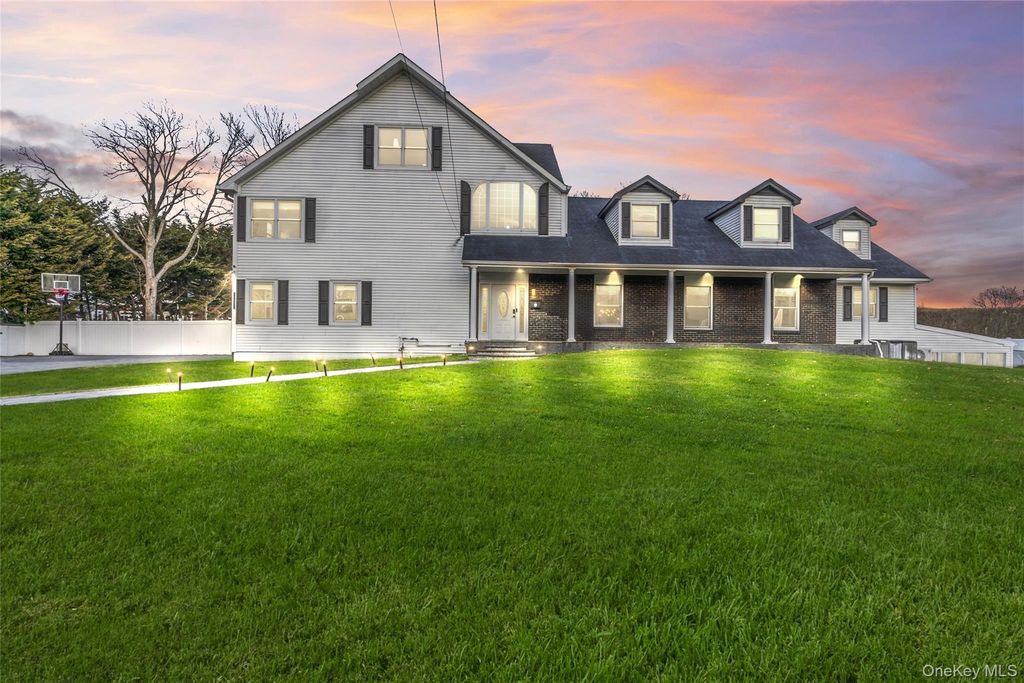345 Durkee Lane, East Patchogue, NY 11772
