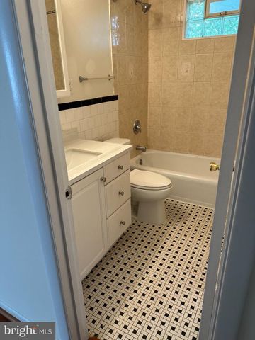 13419 ORCHARD DR, Woodbridge, VA 22191
