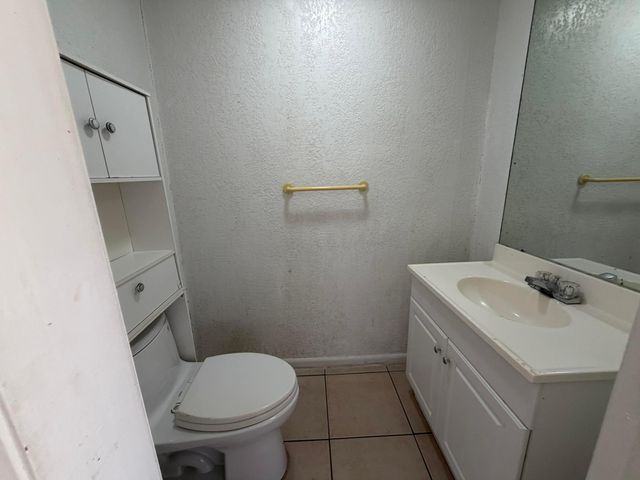 4250 NE 12th Avenue, Pompano Beach, FL 33064