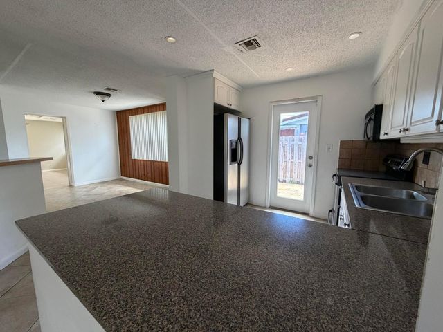 4250 NE 12th Avenue, Pompano Beach, FL 33064