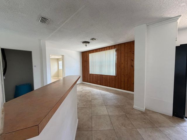 4250 NE 12th Avenue, Pompano Beach, FL 33064