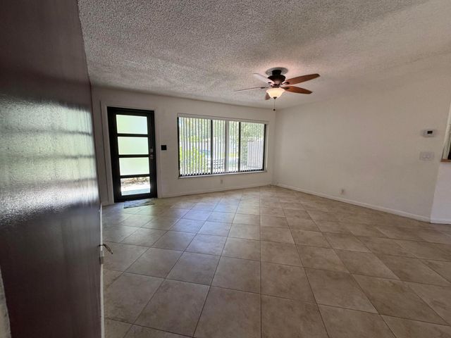 4250 NE 12th Avenue, Pompano Beach, FL 33064