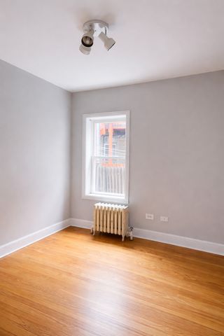 3716 N cicero Avenue 2e, Chicago, IL 60641