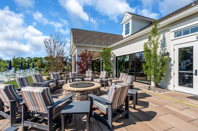 27 Flagstone Court, Freehold, NJ 07728
