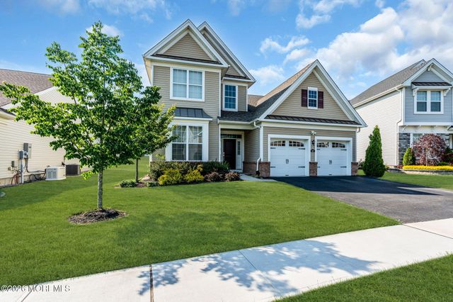 27 Flagstone Court, Freehold, NJ 07728