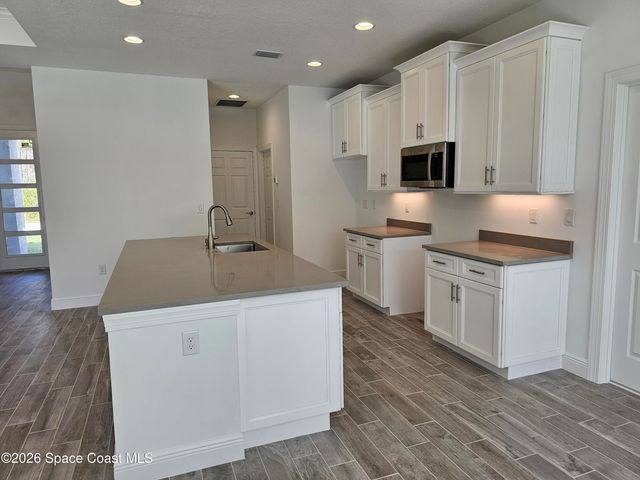 3224 E Terkelson Avenue SE, Palm Bay, FL 32909