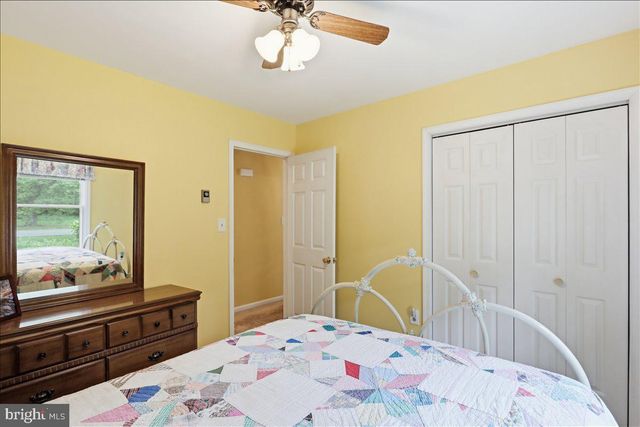 125 TRAMMEL, Falling Waters, WV 25419