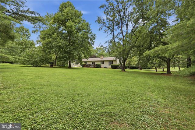 125 TRAMMEL, Falling Waters, WV 25419