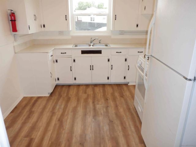 2245 S Lanoitan Ave, National City, CA 91950