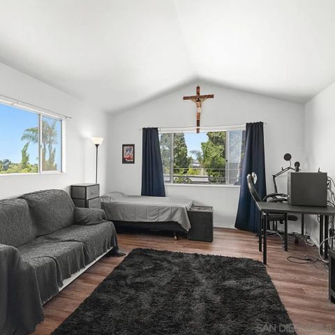 2245 S Lanoitan Ave, National City, CA 91950