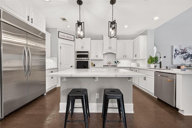 340 Dawn Brook Lane, Conroe, TX 77384