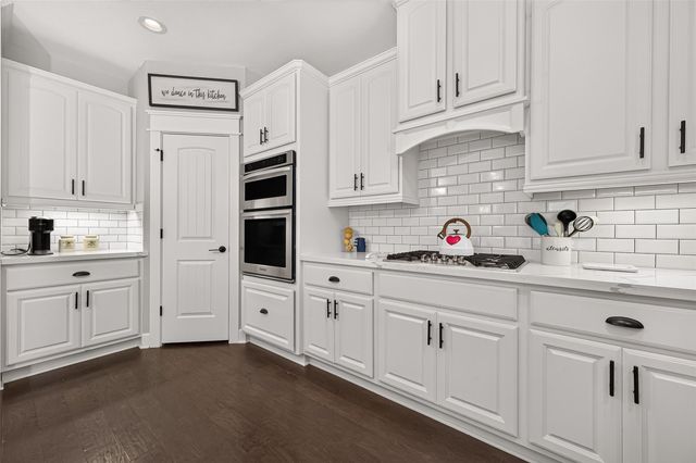 340 Dawn Brook Lane, Conroe, TX 77384