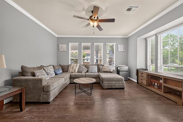 340 Dawn Brook Lane, Conroe, TX 77384
