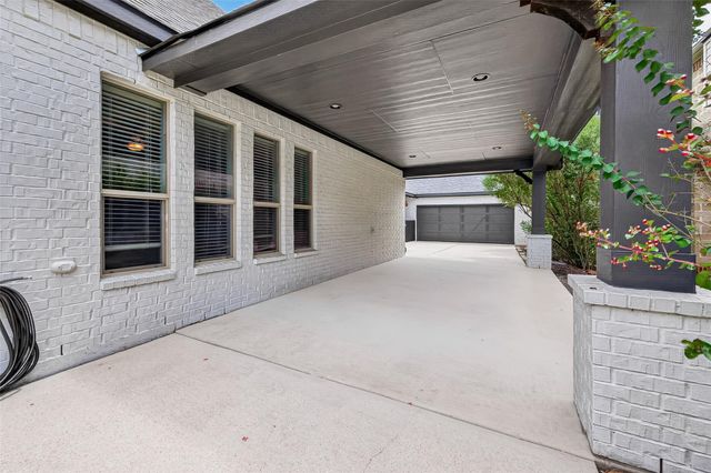 340 Dawn Brook Lane, Conroe, TX 77384