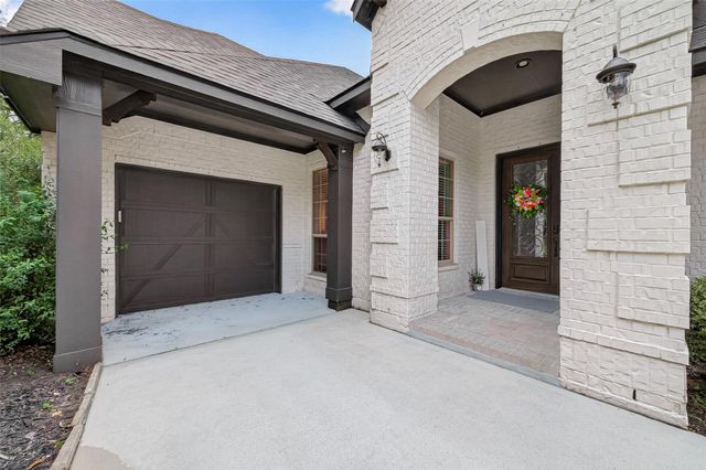 340 Dawn Brook Lane, Conroe, TX 77384