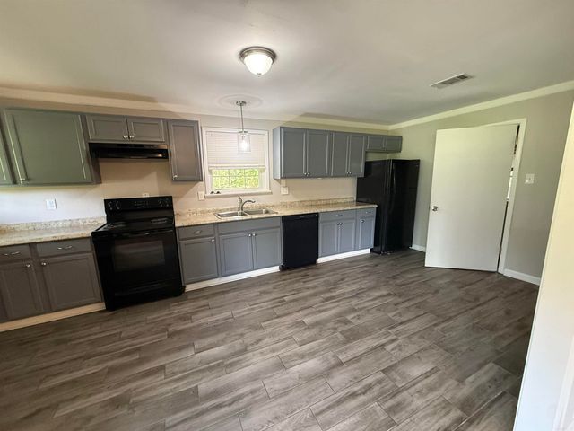 6407 Jacksonville Cutoff Road, Sherwood, AR 72076