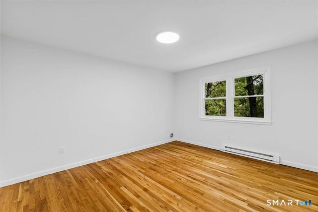 31 Sterling Drive, New Milford, CT 06776