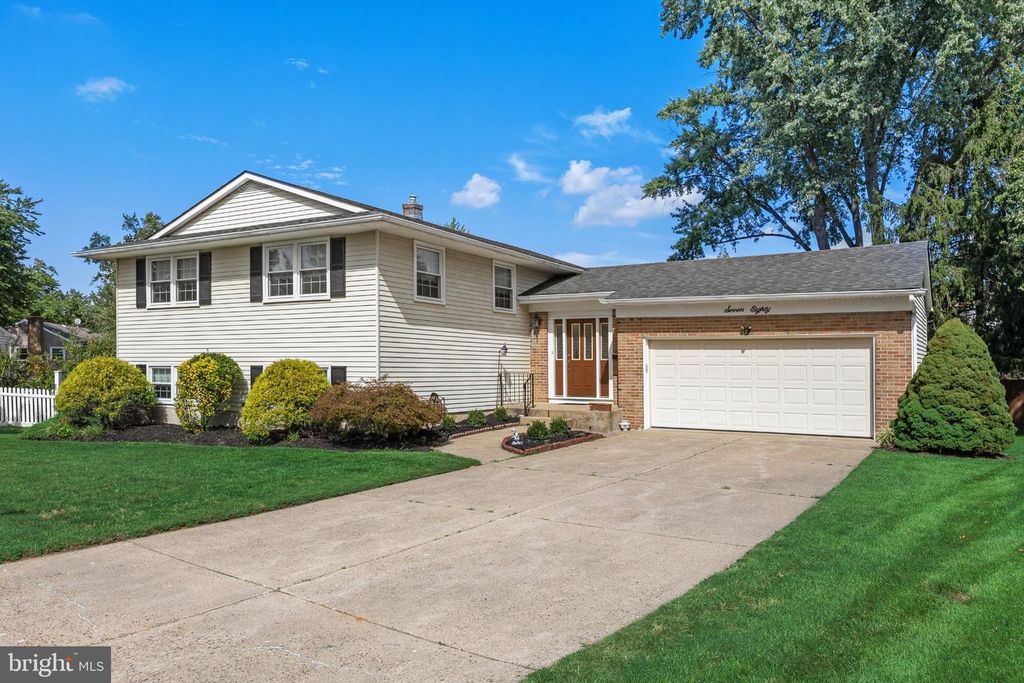 780 CARTERET CT, MOUNT LAUREL, NJ 08054 — photo 2