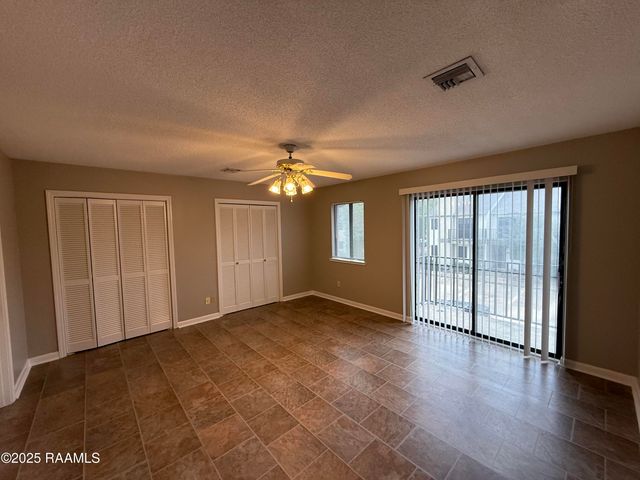 3500 E Simcoe Street Apt 68, Lafayette, LA 70501