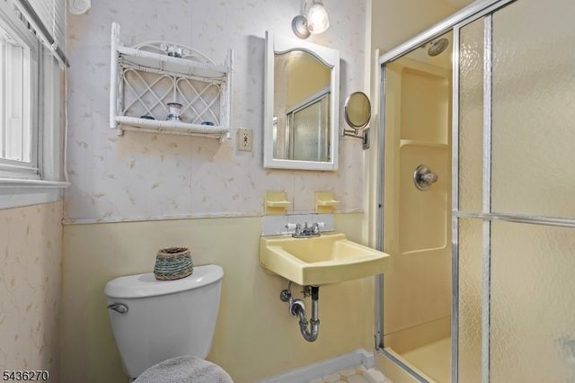 38 Forest Dr, Roxbury Twp., NJ 07876